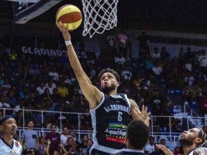Gladiadores de Anzoátegui suma piezas de poder