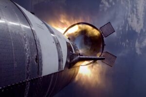 La nueva carrera espacial ha creado chatarra boomerang. También ha aumentado la probabilidad de que choque contra un avión
