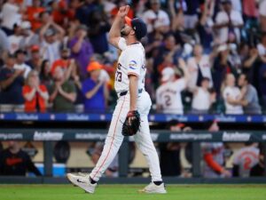 Luis Contreras enfocado en volver al Big Show con Houston