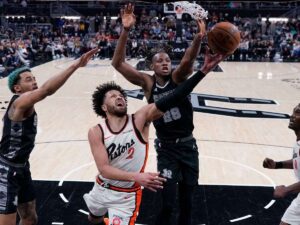 Cade Cunningham lideró el triunfo de Pistons