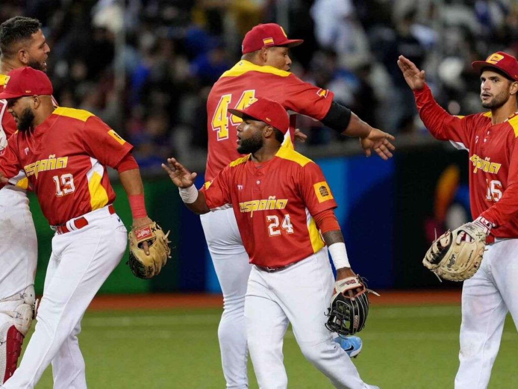 Clásico Mundial: venezolanos destacaron en triunfo español