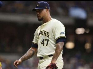 Frankie Montás se perderá seis semanas por lesión