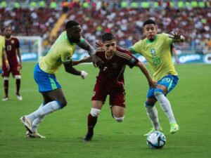 Mbapeé, Vinicius… ¿Savarino?