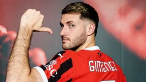 Santiago Giménez presentado por AC Milan. Mercado fichajes