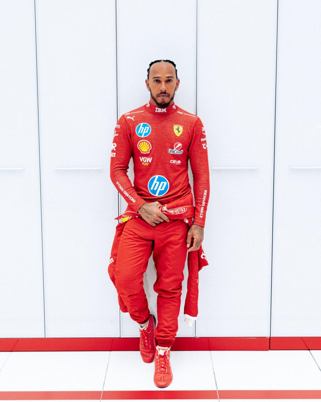 VIDEO Hamilton en Rojo: El Asalto a la Historia con Ferrari