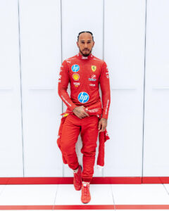 VIDEO Hamilton en Rojo: El Asalto a la Historia con Ferrari