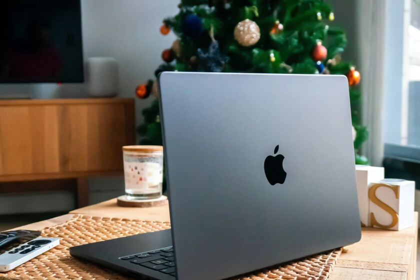 El Corte Inglés rebaja más de 1.000 euros este MacBook Pro M3 en una de sus configuraciones máximas