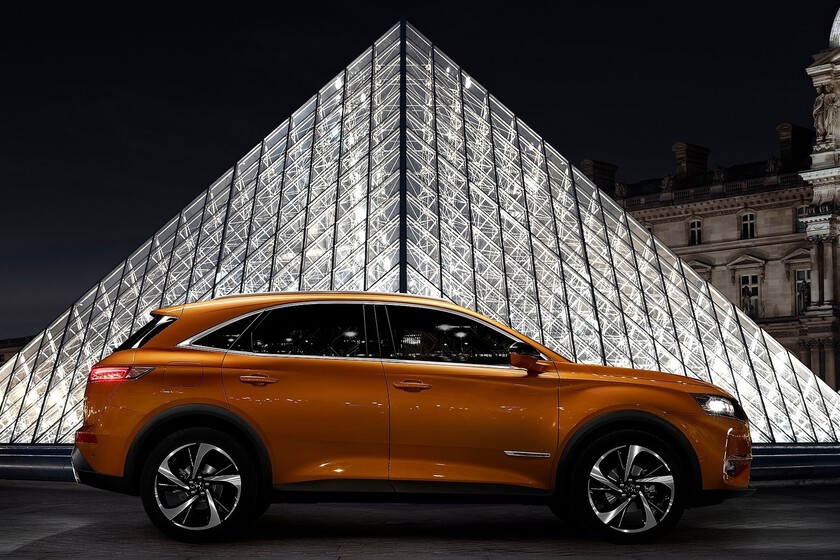 vota a favor de que paguen hasta 18 euros/hora por aparcar en medio de la polémica