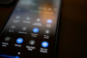 desactivar el WiFi del móvil cuando salgas de casa