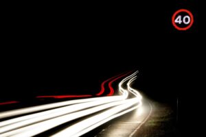 la UE quiere declararle la guerra al exceso de velocidad