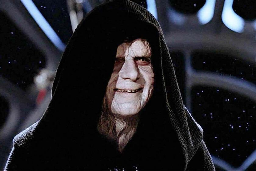 "Mucha gente dijo que era ridículo pero era experto en clonación". El actor de Palpatine defiende su regreso en 'Star Wars' pero admite que tuvieron una "idea terrible"