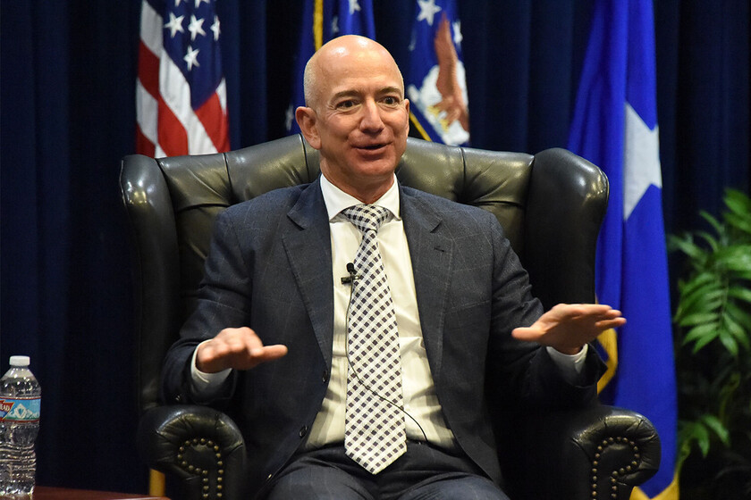 Jeff Bezos ha vendido 4.000 millones en acciones de Amazon. Y se ha ahorrado un dineral en impuestos por vivir en Miami