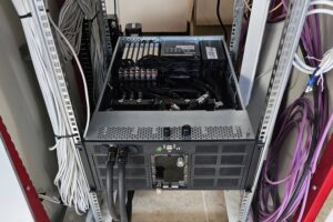 Me he construido un PC bestial con siete RTX 4090 y 1 TB de RAM, pero no es para jugar: para trabajar en IA