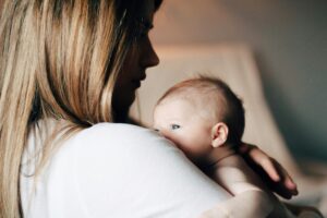 nacen más bebés de madres de 41 años que de 25