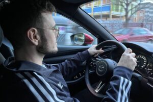 Llevo años probando coches eléctricos. Me he comprado uno de combustión por una sola razón
