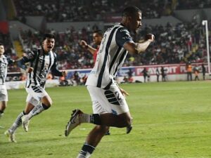 Salomón marcó su quinto gol en México