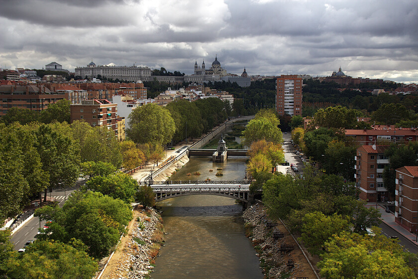 Madrid quiere revisar sus tarifas para evitar "consumos suntuosos"