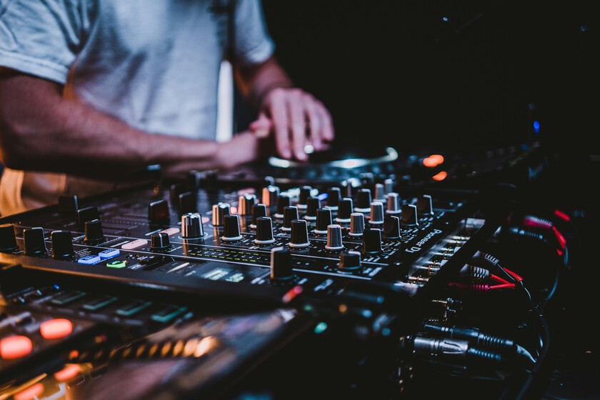 crear música a partir de un texto