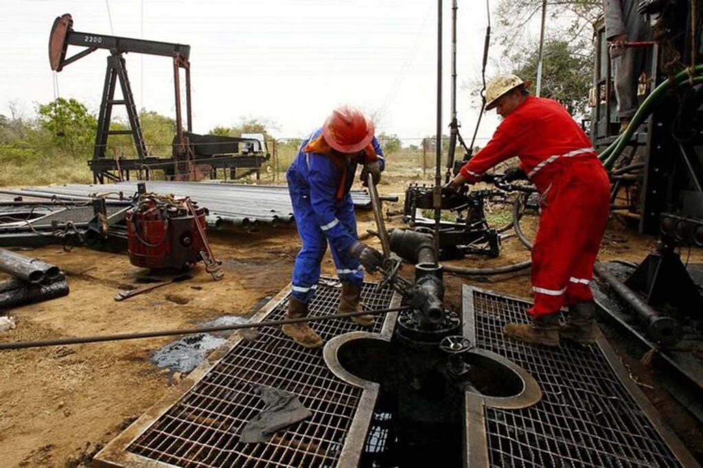 Producción petrolera de Venezuela podría caer 30% si el Gobierno de EEUU reactiva las sanciones