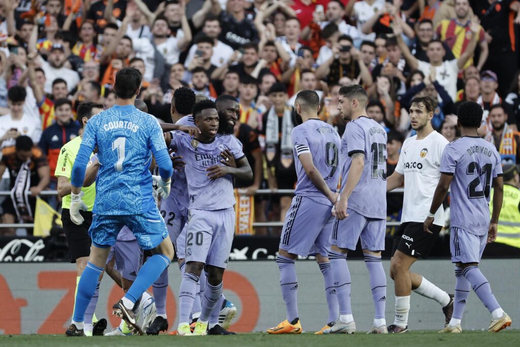 Valencia vs Vinicius: Le niegan el acceso a Netflix