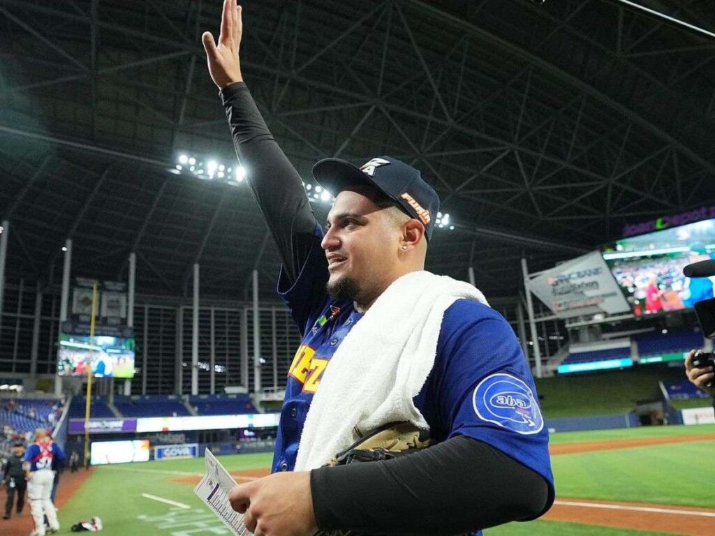 San Cristóbal se rinde a los pies de Ángel Padrón