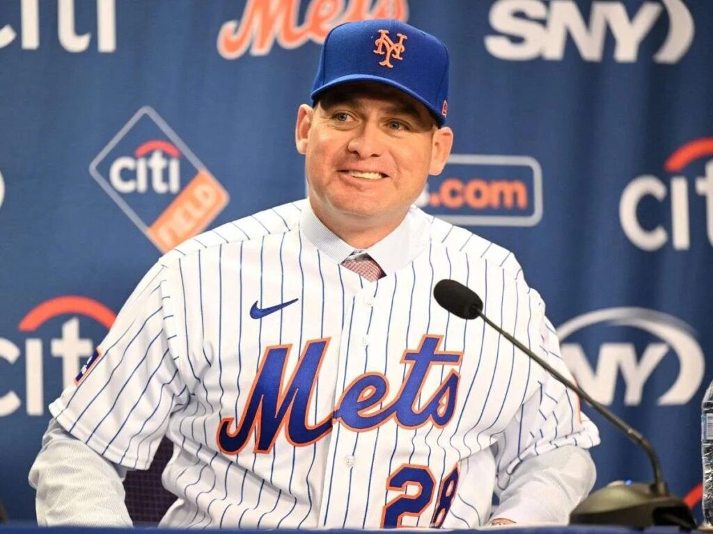 Carlos Mendoza debutó como mánager de los Mets