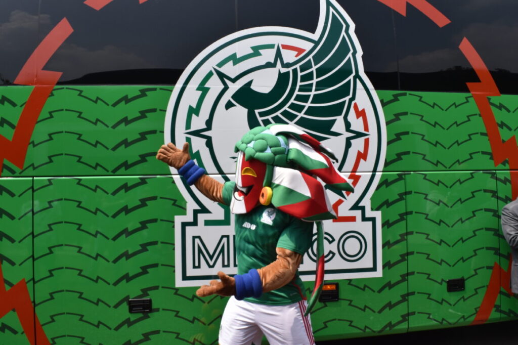Autobús de la Selección Mexicana