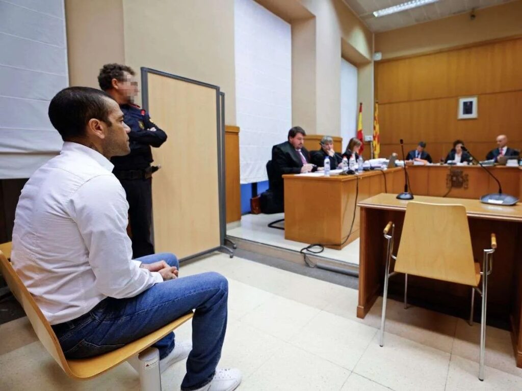 Inició el juicio contra Dani Alves por agresión sexual 