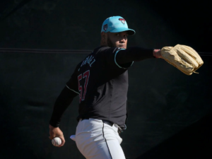 Eduardo Rodríguez ya se pone a tono con Arizona