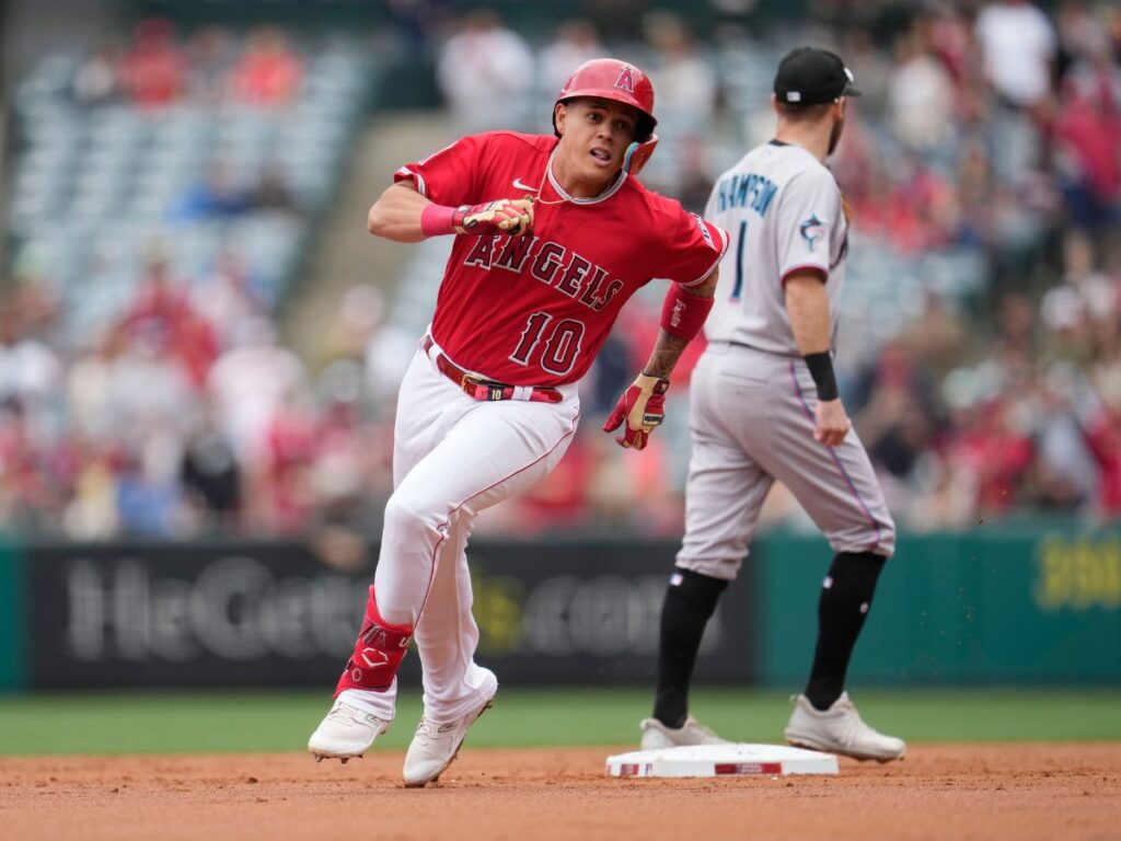 Gio Urshela se muda a los Tigres de Detroit