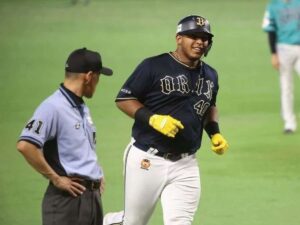 Leandro Cedeño se prepara para brillar en Japón