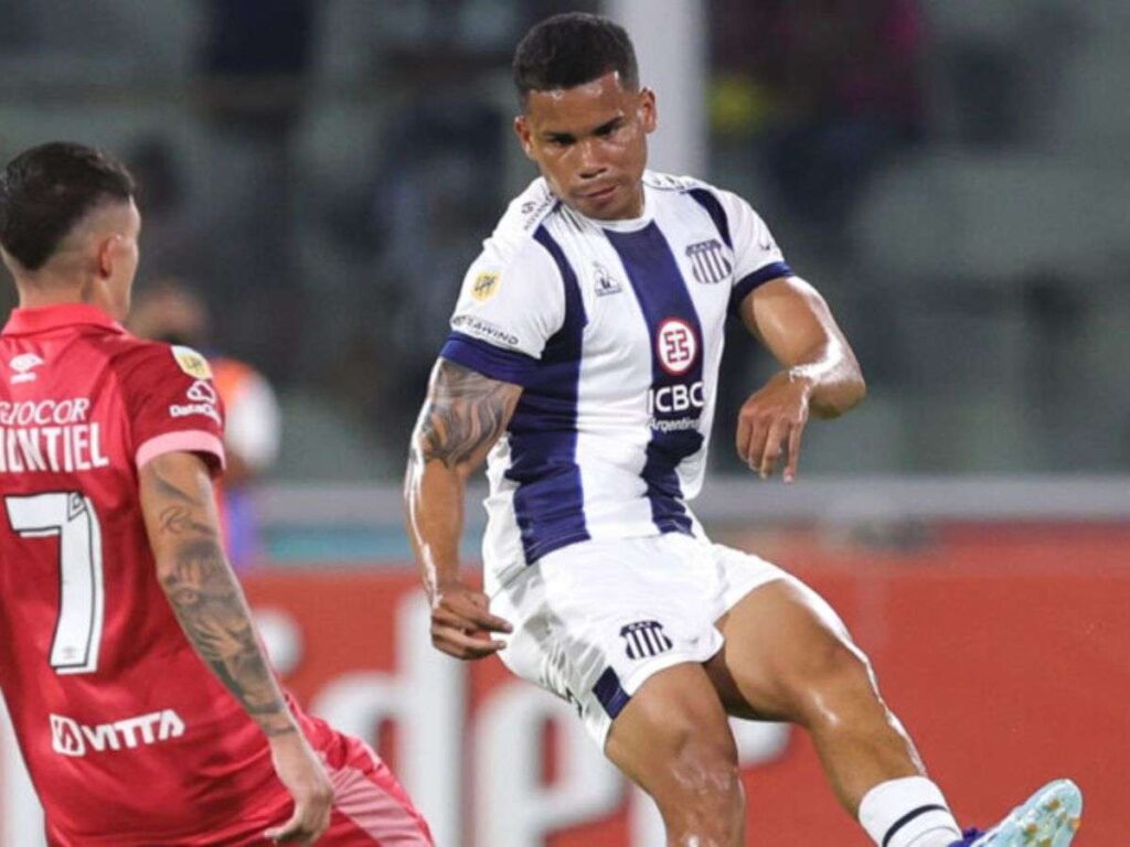 Miguel Navarro debutó con Talleres de Córdoba