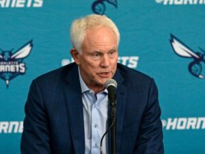 Renunció el presidente de los Hornets
