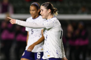 ¡Olivia Moultrie la estrella del 1er gol en Copa Oro W!