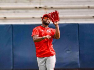 Robert Pérez Jr. es enviado a Triple A de Padres