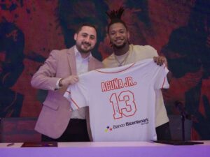 Acuña Jr. nueva imagen de Banco Bicentenario