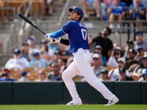Ohtani sacó su primer jonrón con los Dodgers