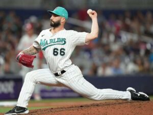 Tanner Scott le gana arbitraje salarial a los Marlins