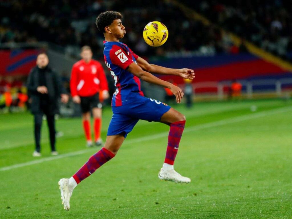 Barcelona salvó empate con Granada