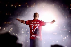 El fenómeno de Chicharito Hernández agota los abonos de Chivas
