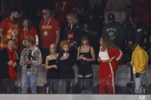 Las estrellas se hacen presentes en el Super Bowl LVIII