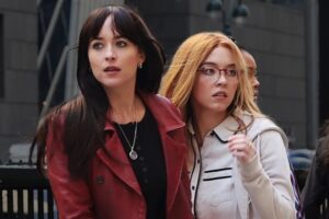 "No puedo decir que no entienda las críticas que han destrozado Madame Web". Dakota Johnson se carga su propia película 3 semanas después del estreno
