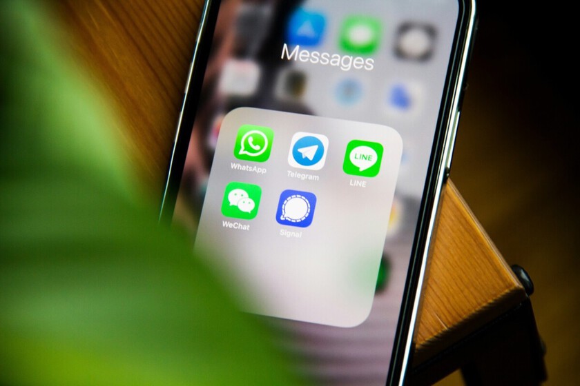Enviar mensajes cruzados entre WhatsApp y Telegram es técnicamente posible. Que vaya a suceder es un asunto distinto