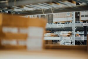 Miles de vendedores se han hecho de oro con Amazon. Un nuevo cambio está a punto de estrujar su negocio