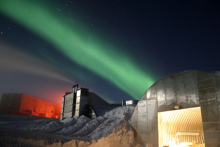 El campo magnético de la Tierra tiene una extraña anomalía. Y está alterando las auroras australes
