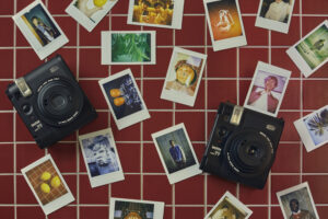 ha pasado más de una década para que Fujifilm renueve su mítica cámara instantánea