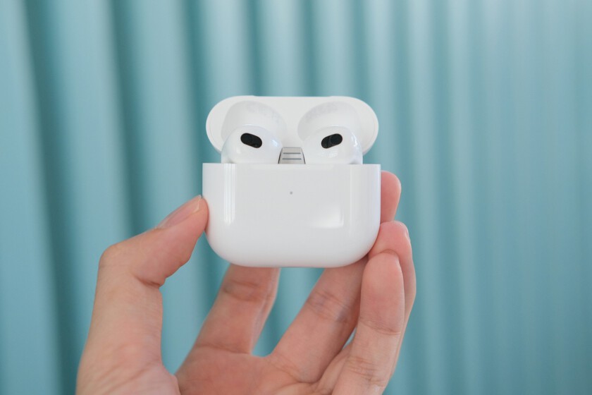 Dos nuevos modelos de AirPods están en camino. Llegarán en otoño para reemplazar a los de 2ª y 3ª generación