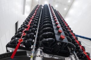 el Pentágono pagó 1.800 millones a SpaceX por una red de satélites espía