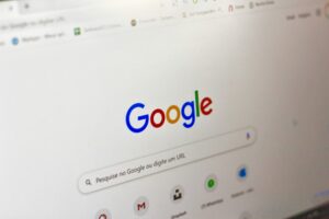 Google ya conoce la multa a pagar por utilizar periódicos franceses para entrenar a Bard: 250 millones de euros
