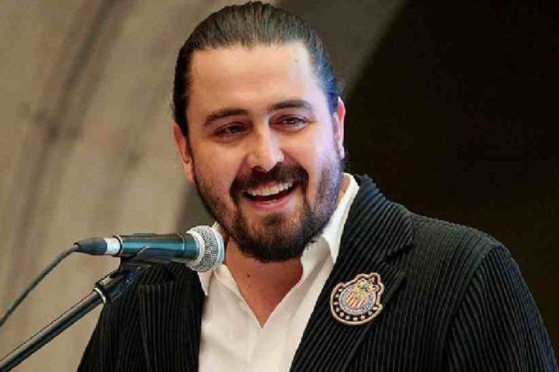 Amaury Vergara, dueño de Chivas, acudió a la Casa Blanca